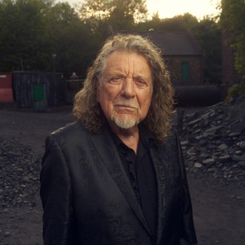 روبرت بلانت يؤدي كلاسيكيات ليد زيبلين على “ذا ليت شو”: شاهد روبرت بلانت يؤدي كلاسيكيات ليد زيبلين على “ذا ليت شو”: شاهد