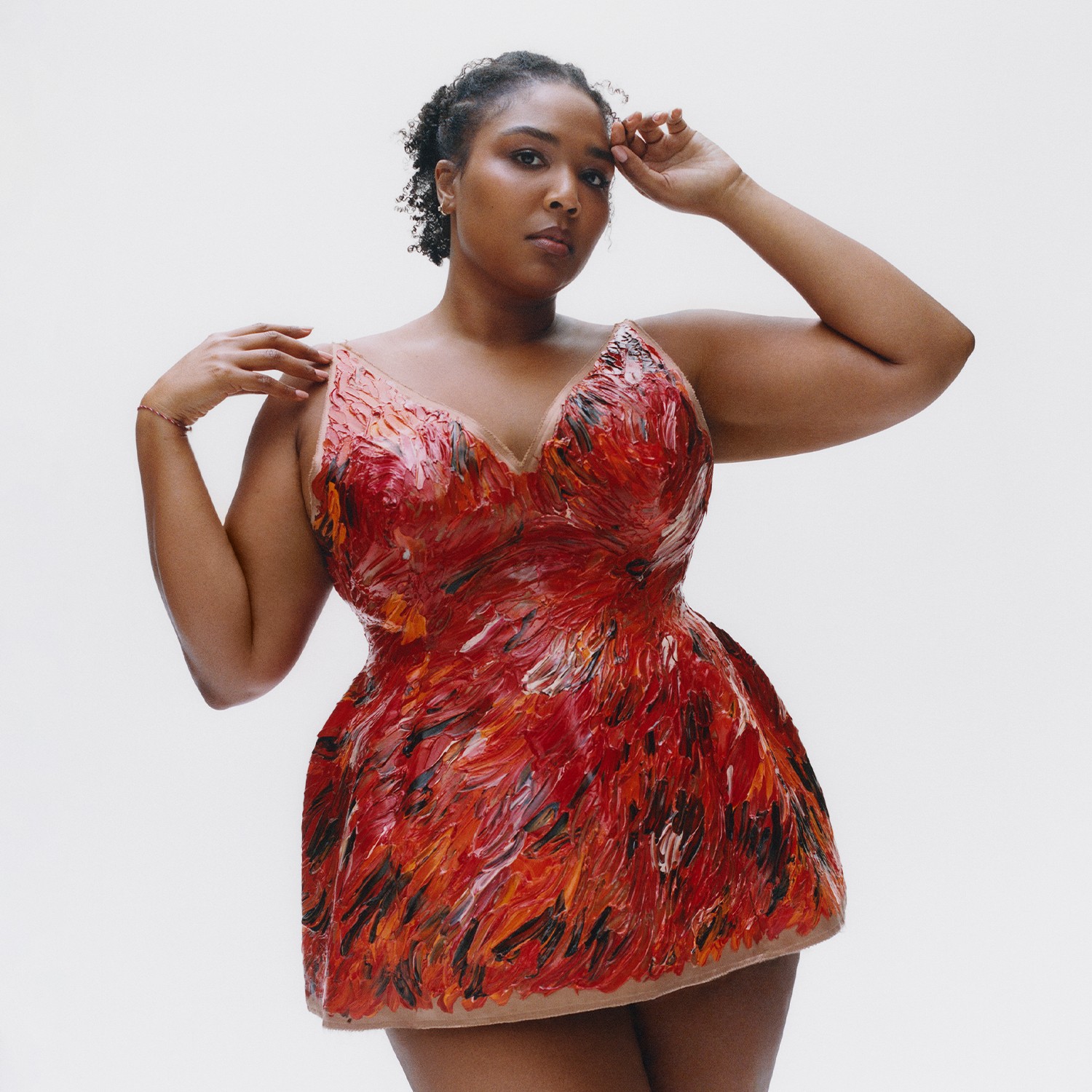 Lizzo Sings A Cappella ‘Don’t Make Me Love You,’ Does Epic ‘Lady and the Tramp’-Style Cheese Pull With Seth Meyers