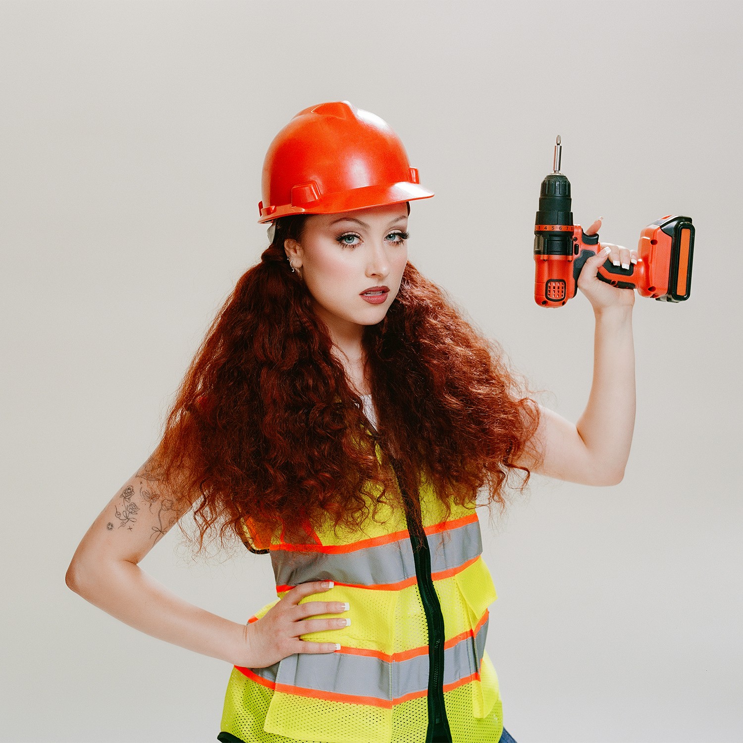 Bodyguard At Center of Confrontation With Jorginho’s Stepdaughter Involving Chappell Roan Takes ‘Full Responsibility’ For Incident