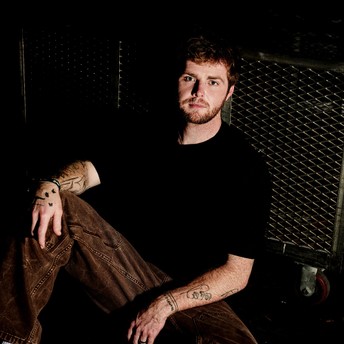 Alex Warren | Biography, Music & News | Billboard